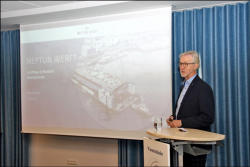 05.11.2022, NEPTUN WERFT - Schiffbau in Warnemnde, Referent: Manfred Mller-Fahrenholz, Geschftsfhrer der Neptun Werft GmbH & Co. KG i.R.
