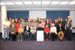 04.03.2023 Schuljahresabschlubild mit Schlern und Lehrern