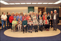 07.03.2026 Schuljahresabschlu�bild mit Sch�lern und Lehrern